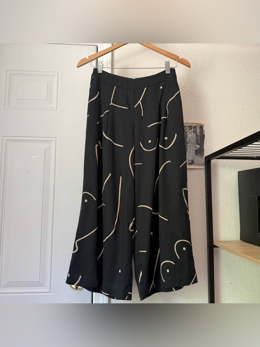 AZALEA‎ sf black abstract swirl scribble boob tencel wide leg cropped pants